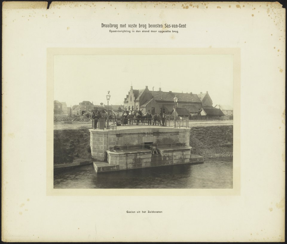 Draaibrug met vaste brug beoosten Sas van Gent. Opzetinrichting in de stand voor, Bestanddeelnr 882