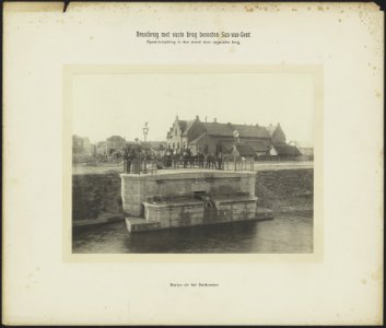 Draaibrug met vaste brug beoosten Sas van Gent. Opzetinrichting in de stand voor, Bestanddeelnr 882