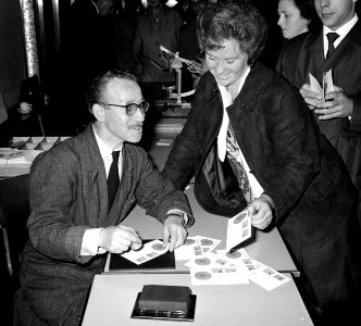 Europa-zegels in Krasnapolski, filatelistenbeurs geopend, Bestanddeelnr 914-3190