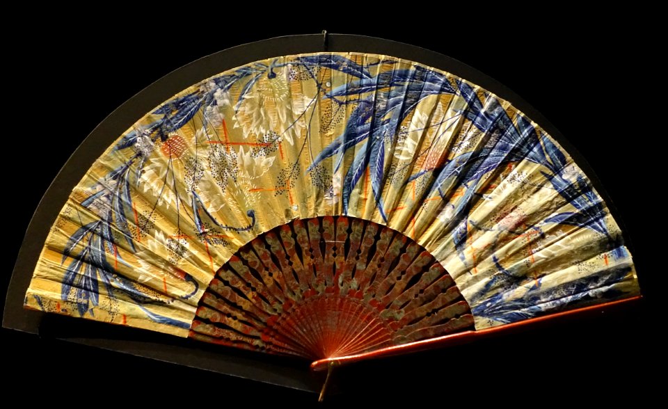 Fan, China, 20th century, probably bamboo and paper - Museu do Oriente - Lisbon, Portugal - DSC06981