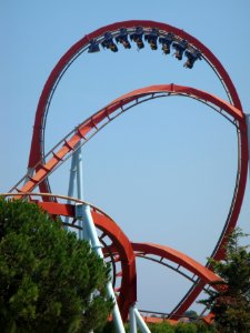 Dragon Khan Big Vertical Loop