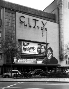 Exterieur City Theater aan het Kleine Gartmanplantsoen te Amsterdam. Reclamebord, Bestanddeelnr 903-1595