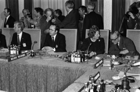 Europese Raad in Maastricht, overzicht met o.a. Margareth Thatcher (m) 23 Maart 1981, Bestanddeelnr 931-3908 photo