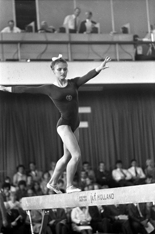 Europese turnkampioenschappen, Erika Zuchold op evenwichtsbalk (Oost-Duitsland), Bestanddeelnr 920-3567