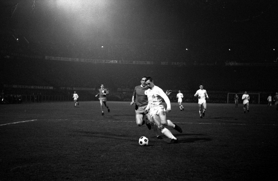 FC Koln tegen Liverpool 2-2, in Feyenoordstadion, spelmomenten, Bestanddeelnr 917-5713
