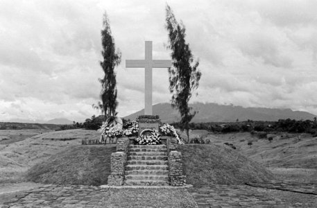 Ereveld Tjandi Candi. Gedenkteken, Bestanddeelnr 176-2-2
