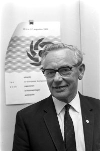 Europese Kampioenschappen zwemmen, Mulder, directeur organisatie Europese Zwemka, Bestanddeelnr 919-4241