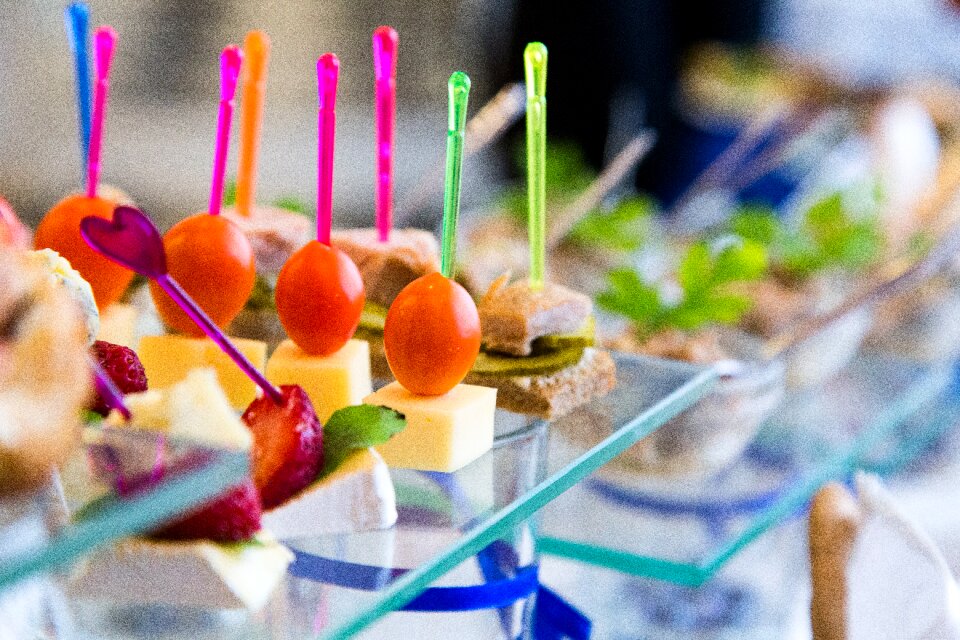 Decor reception canapés with maasdam