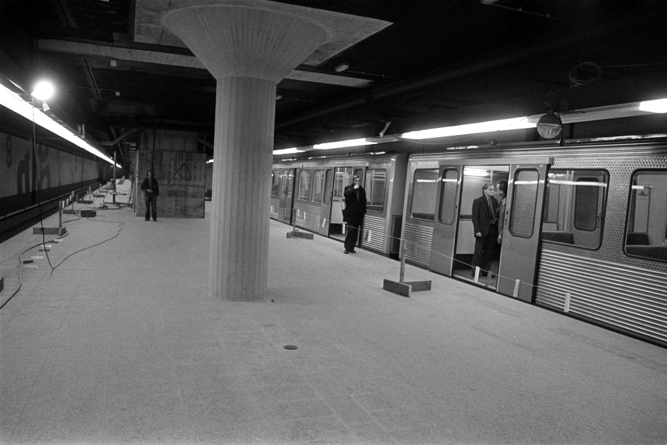 Excursie door metrobuis, Bestanddeelnr 929-0102