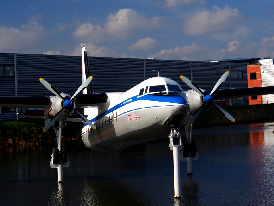F27 Friendschip PH-NIV at Schiphol pic7