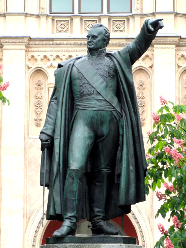 Erasmus Graf von Deroy, by Johann Halbig, Munich - DSC08256