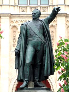Erasmus Graf von Deroy, by Johann Halbig, Munich - DSC08256