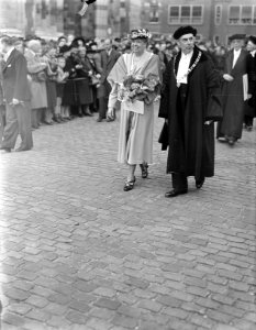 Erepromotie Mevrouw Roosevelt . Buiten, Bestanddeelnr 902-6992