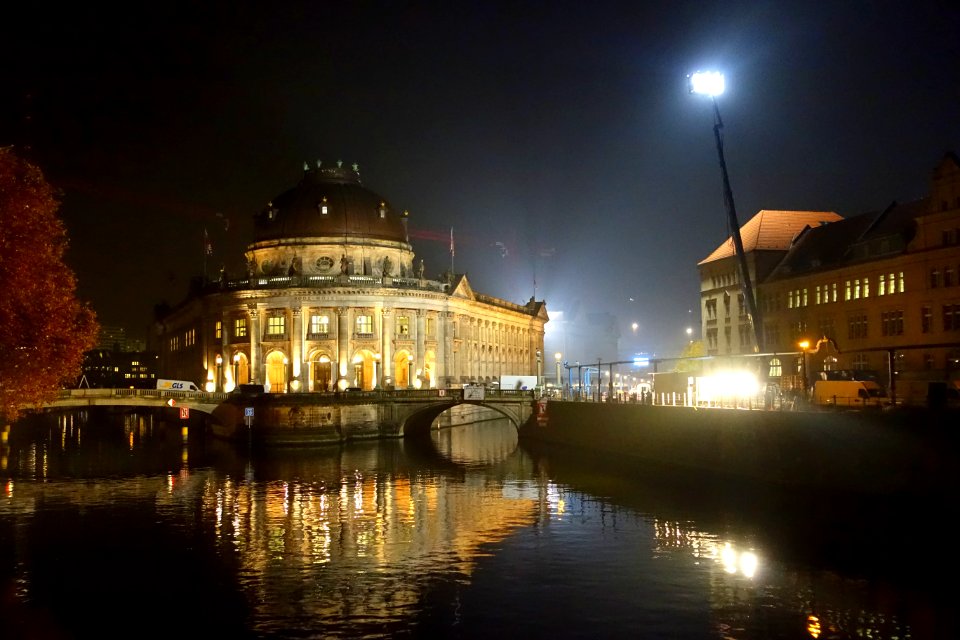 Exterior at night - Bode-Museum - DSC03760