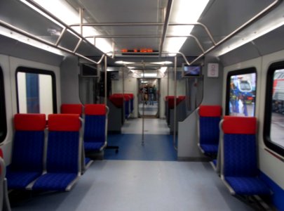 EG2Tv-001 motor car interior 3