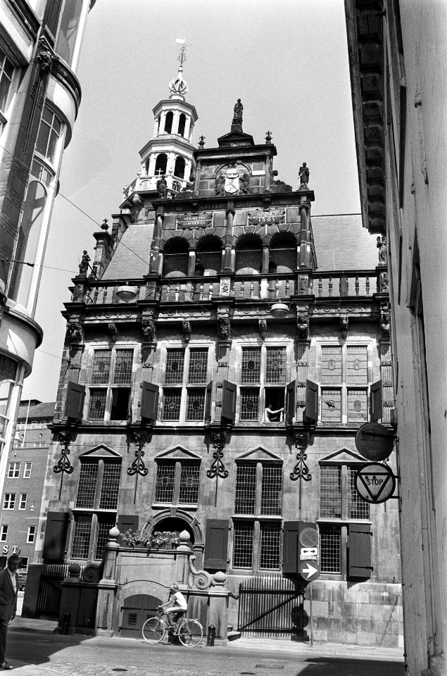 Exterieur van het stadhuis, Bestanddeelnr 927-9845