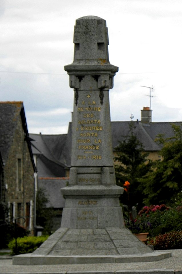 Erbrée (35) Monument aux morts