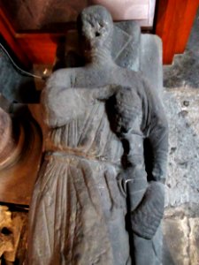 Effigy of knight, Shrewsbury Abbey 02