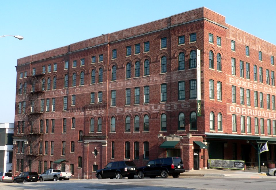 Eggerss-OFlyng bldg N side 1