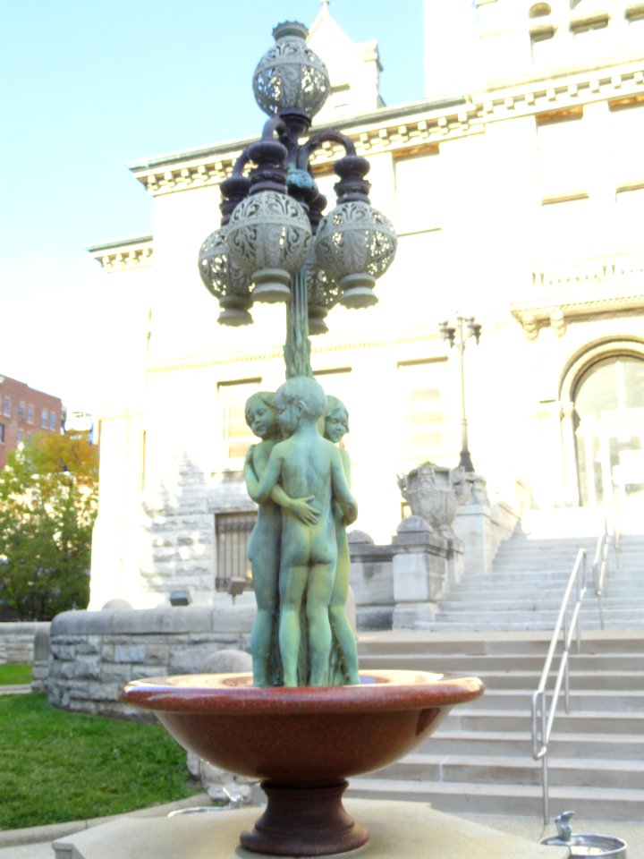 Ellis Fountain - Lexington, Kentucky - DSC09092