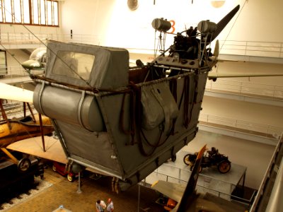Engine nacelle of type K observation balloon pic1
