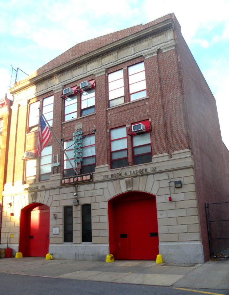 Engine 280 H&L 132 489 St John Pl jeh
