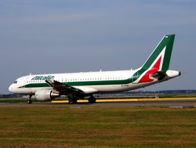 EI-DTM Alitalia Airbus A320-216 - cn 4119 taxiing, 25august2013 pic-5