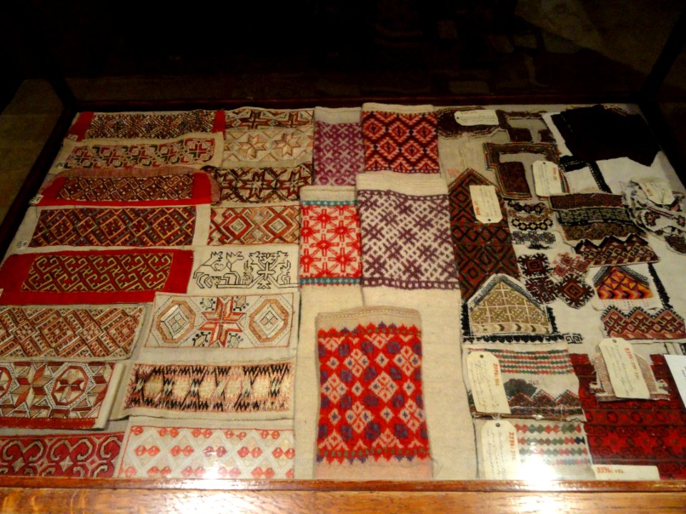 Embroidered cloth from Tver Karelians, Mordvinians, and Setukesians - Museum of Cultures (Helsinki) - DSC04963