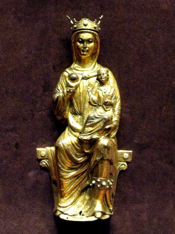 Enthroned Virgin and Child, 1225-1250 AD, French Limoges, gilded copper, glass beads, turquoise, pearls - Cleveland Museum of Art - DSC08498