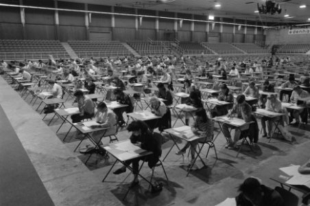 Eindexamen voortgezet onderwijs, Bestanddeelnr 934-2476