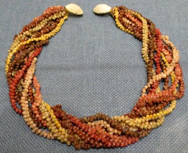 Eight strand lei Niihau, Bishop Museum, accession 1983.348.001