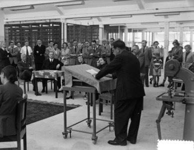 Eerste paal Monroe Calculatie-machine Company Amsterdam, Bestanddeelnr 904-7194