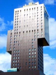 Ponferrada - Barrio de la Rosaleda - Torre de la Rosaleda 07