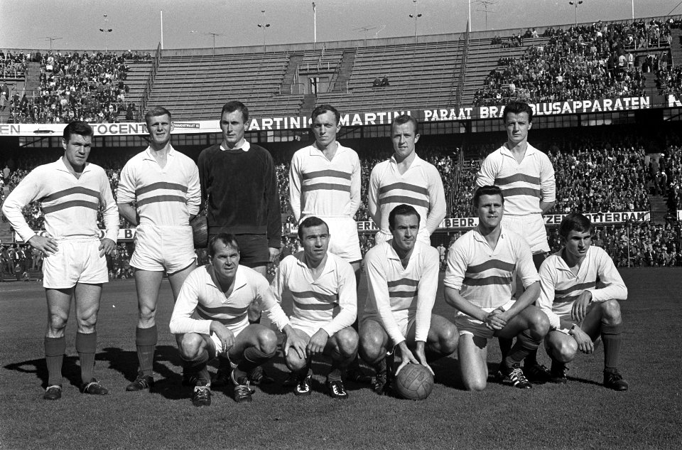 Poserend elftal van Fortuna 54, Bestanddeelnr 918-2916