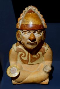 Pot in the form of a seated man, Nasca, La Libertad region, Peru, ceramic - Meso-American collection - Peabody Museum, Harvard University - DSC05950