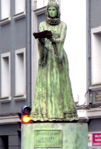 Portugalete - Monumento a María Díaz de Haro, 'La Buena' 1