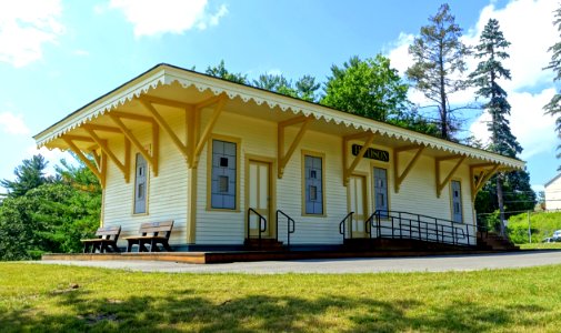 Railroad Station - Benson Park - Hudson, New Hampshire - DSC07596