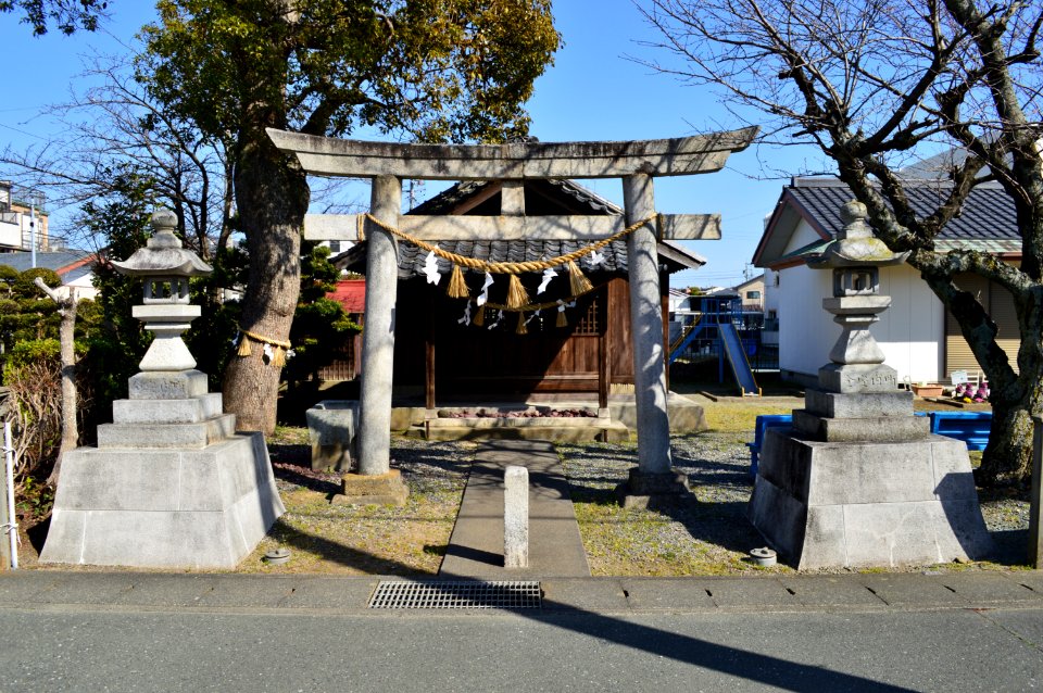 Raisan-jinja, torii