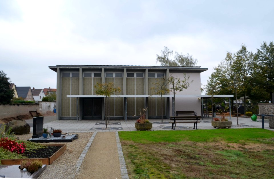 Rückingen, Friedhof, Halle