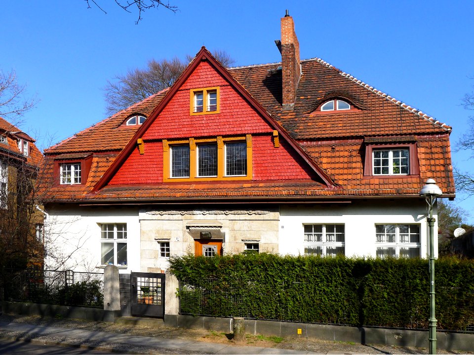 Rüsternallee 11 (Berlin-Westend)