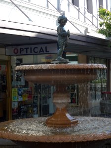 Quadrant Mall fountain, Launceston 20190425-002
