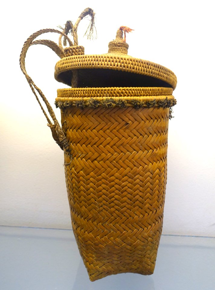 Quiver, E De people, bamboo - Museum of Vietnamese History - Ho Chi Minh City - DSC05773