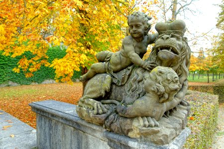 Putti with lion - Würzburg Residence gardens - Würzburg, Germany - DSC05943