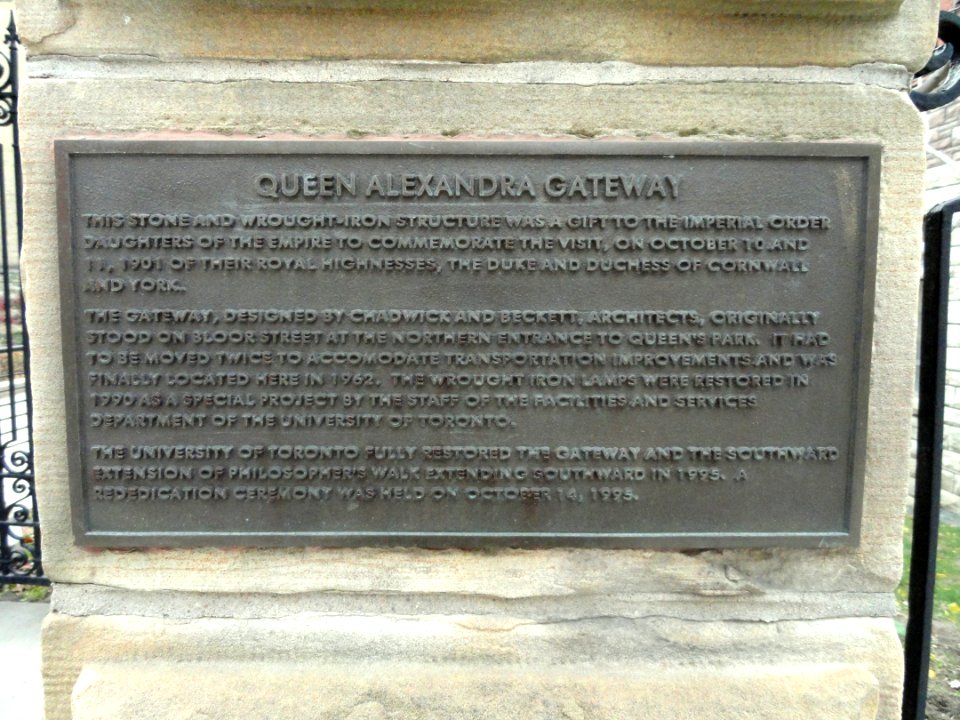 Queen Alexandra Gateway - Toronto, Canada - DSC09866