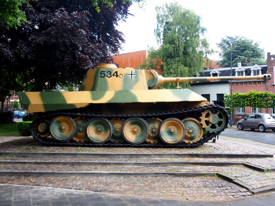 Panther D tank, Wilhelminapark, Breda, pic 9
