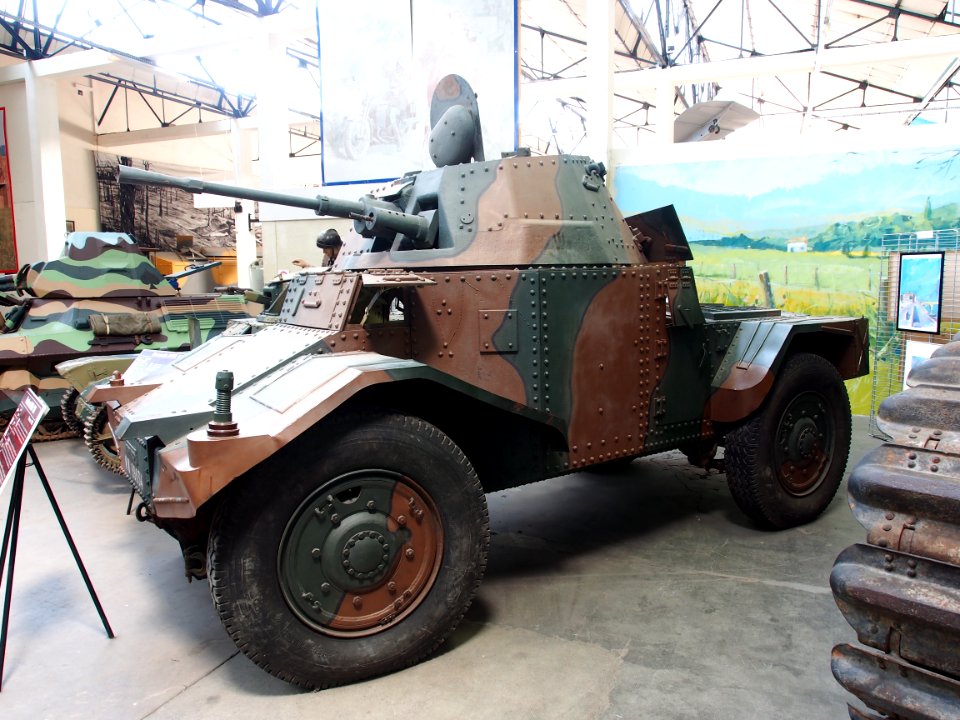 Panhard AMD 178 in the Musée des Blindés, France, pic-3