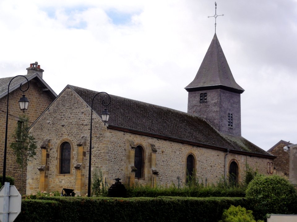Prix-lès-Mézières (Ardennes) église (1)
