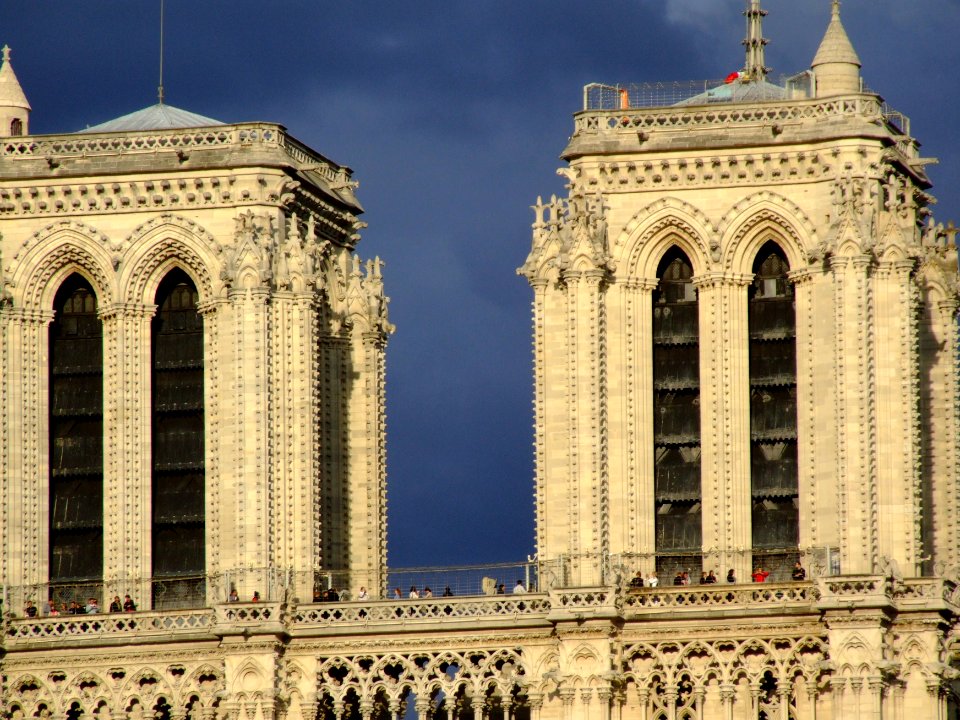 Paris Notre-Dame cathedral west facade towers 20080712
