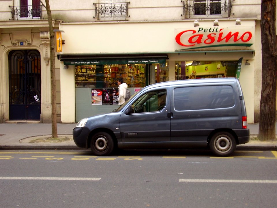 PetitCasinoParisloc