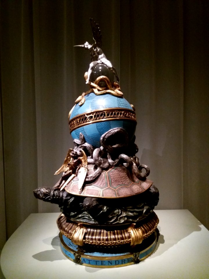 Paris 7e - Musée d'Orsay - James Tissot, L'ambigu moderne - Fortune, a work in bronze and cloisonné enamel